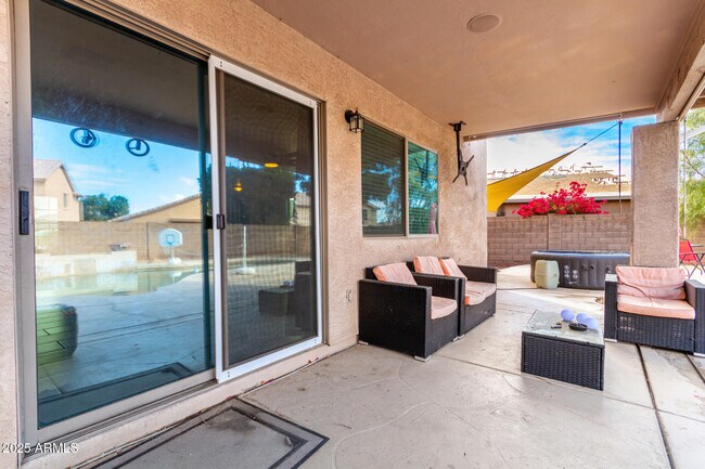 Building Photo - 8812 N 67th Dr