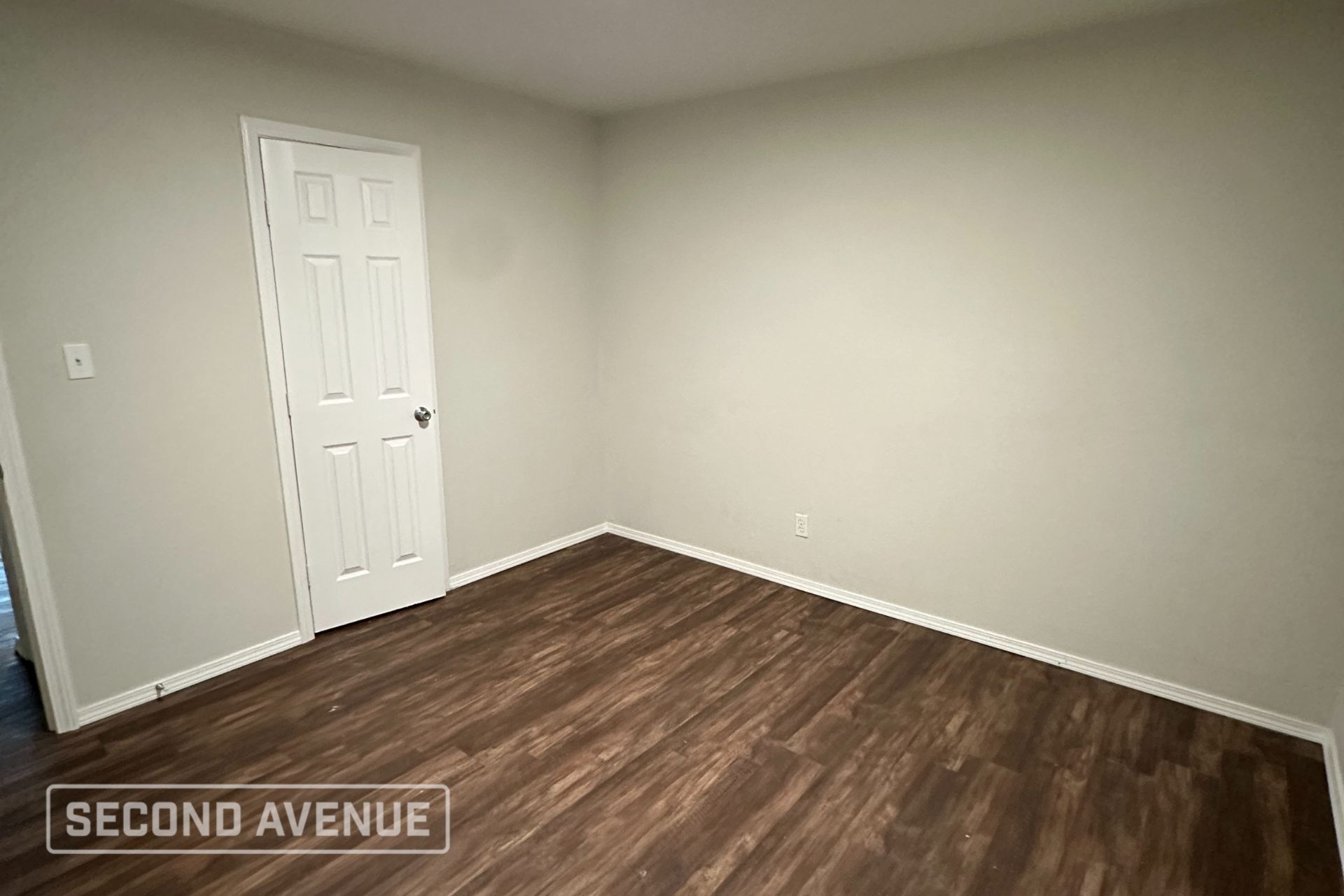 Building Photo - 1565 SW 43rd St