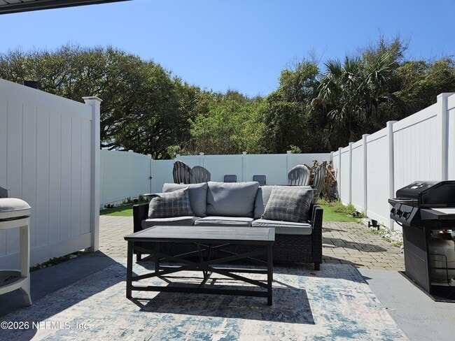 Building Photo - 4302 Seagate Ln N