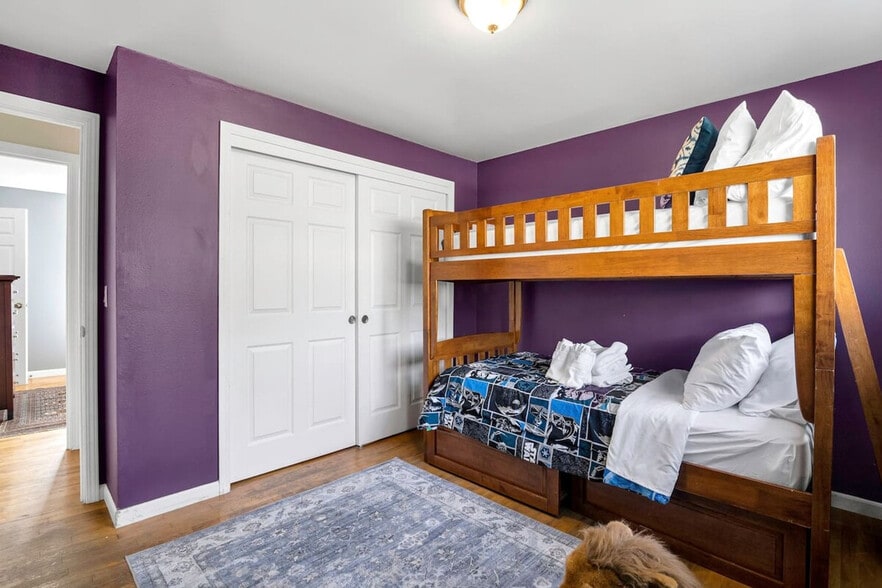 Building Photo - 9813 62nd Ave S