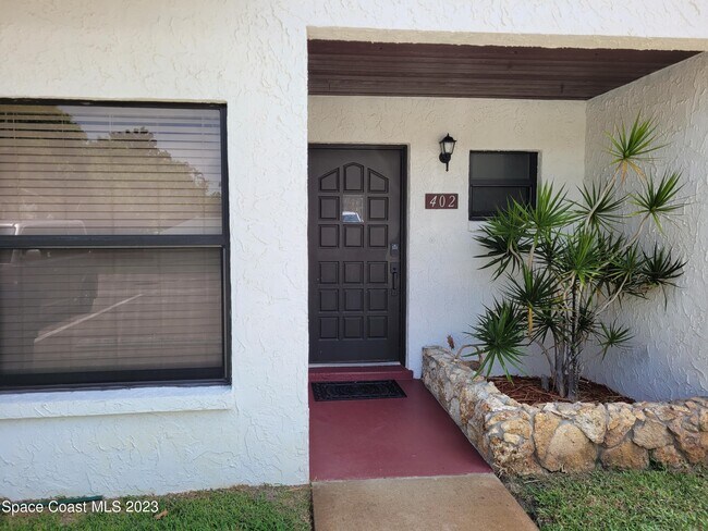 Building Photo - 402 Sailfish Ave
