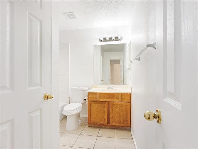 Building Photo - 823 Ashley Pl