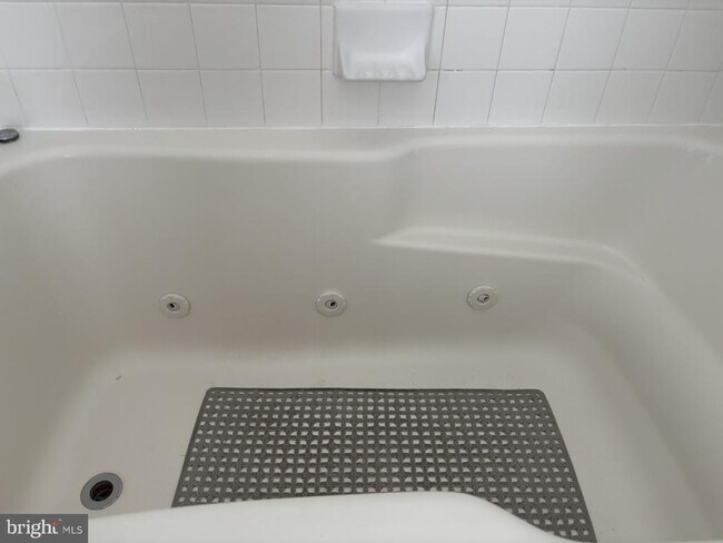 Building Photo - 594 Hopkins Landing Dr