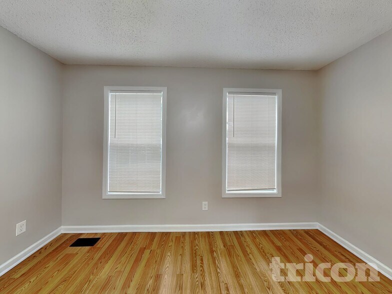 Building Photo - 4112 Zebulon Ave SW