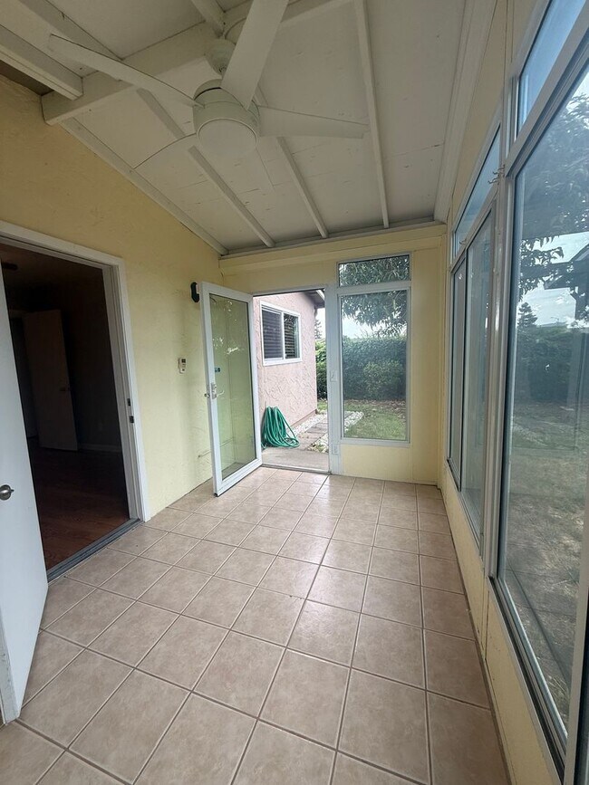 Building Photo - 55+ 2 bedroom in Watsonville