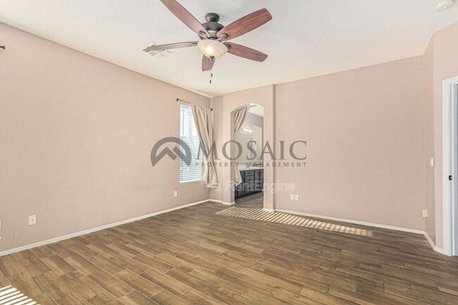 Building Photo - 105 E Piccolo Ct