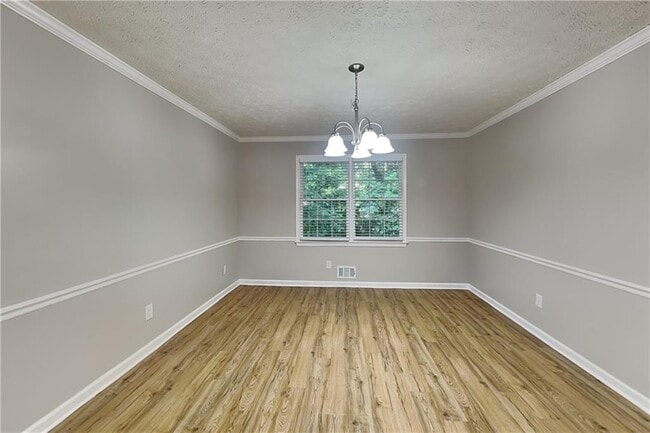 Building Photo - 1302 Milstead Trace NE