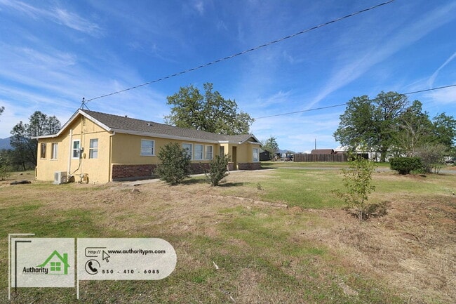 Building Photo - 794 Twin View Blvd