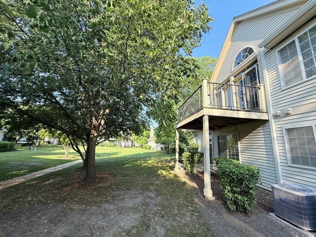 Building Photo - 1623 Camberley Ct