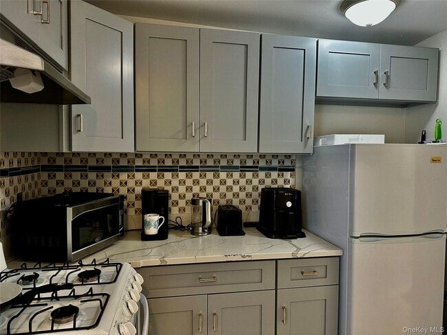 Building Photo - 3 Friend St