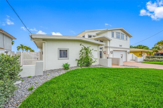 Building Photo - 540 59th Ave