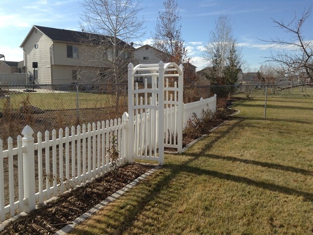 Building Photo - 2661 W 2175 S