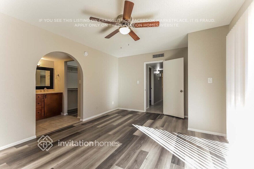 Building Photo - 5319 W Mescal St