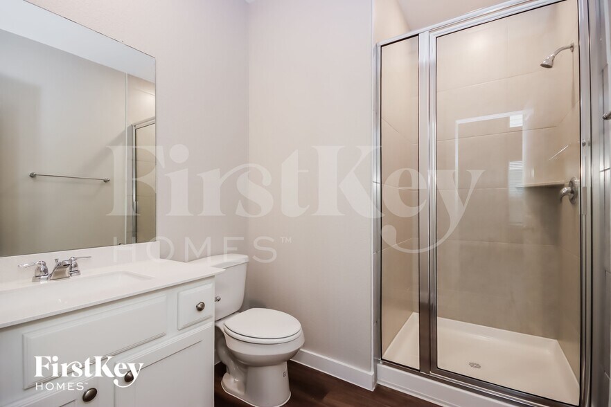 Building Photo - 16411 Little Pine Creek Dr