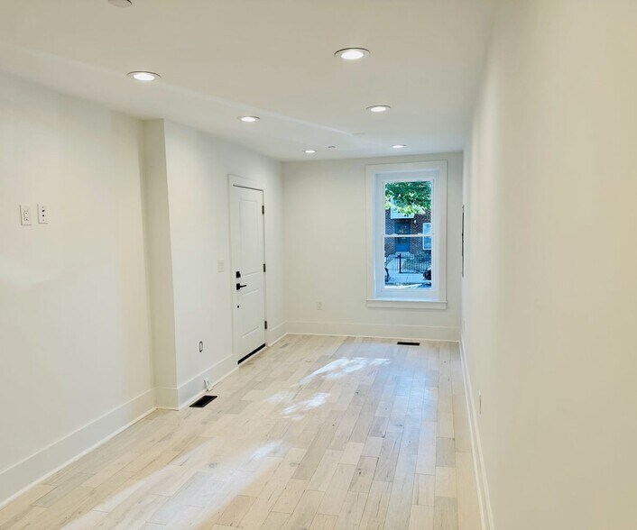 Building Photo - 1314 5th St NW