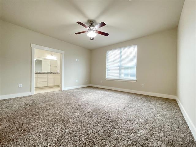 Building Photo - 207 Lily Ln