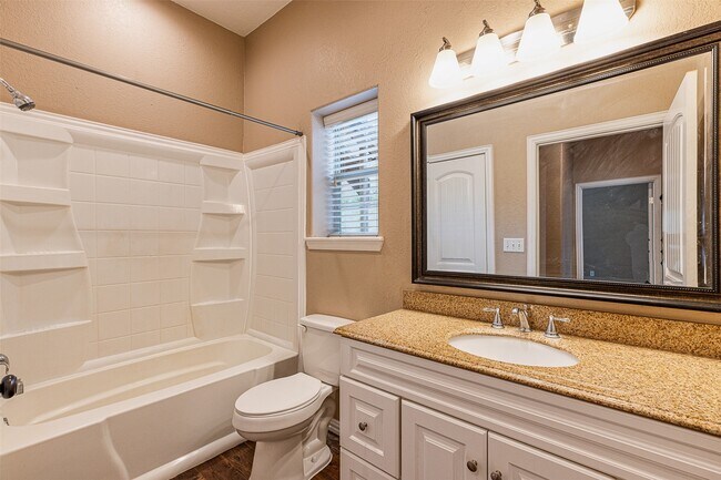 Building Photo - 10552 FM Rd 2432