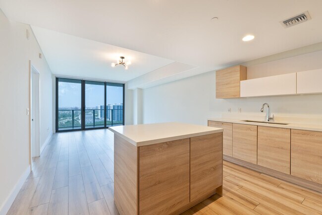 Building Photo - 16385 Biscayne Blvd
