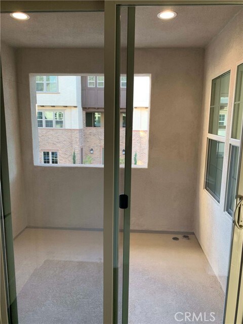 Building Photo - 861 Orchid Way