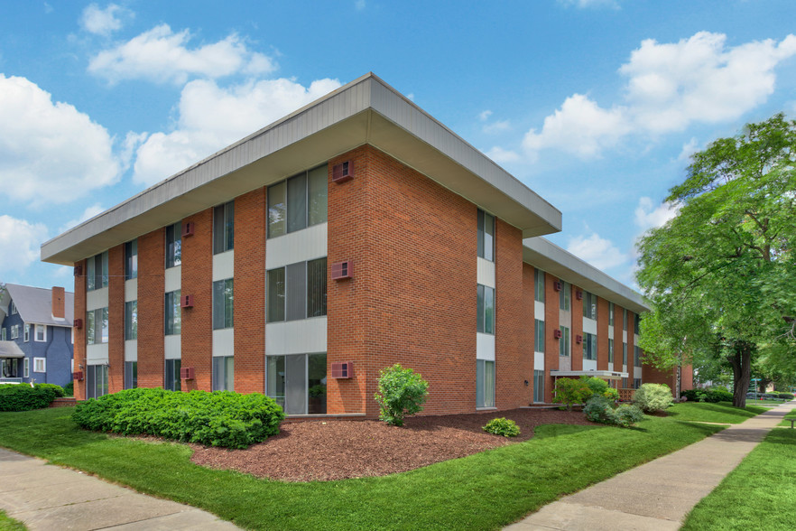 Building Photo - Sheridan Arms Apartments