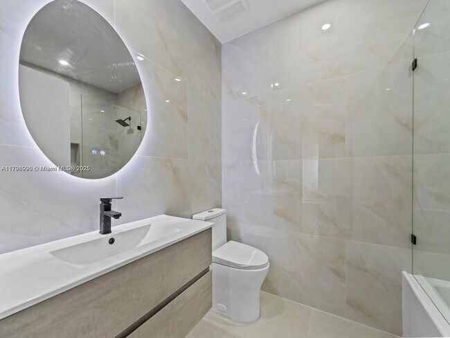 Building Photo - 3501 Magellan Cir