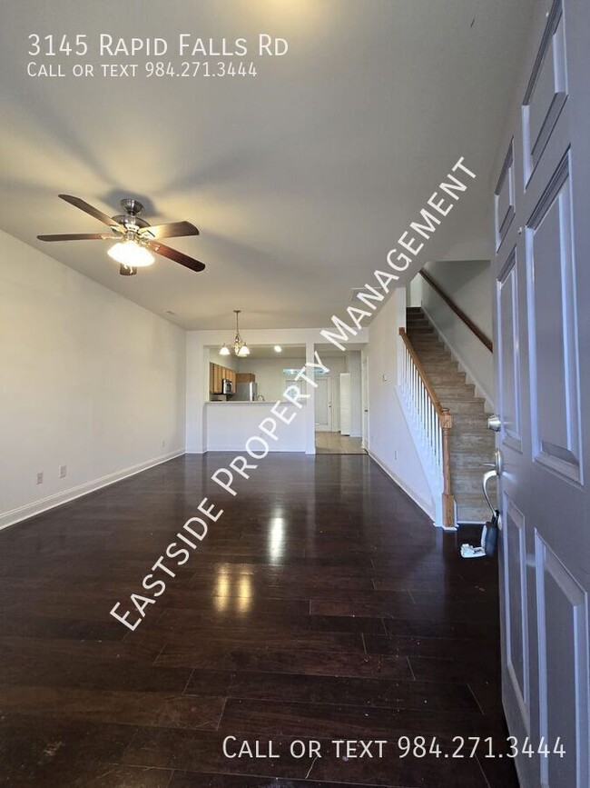 Building Photo - LOCATION!! Fabulous town home in the desir...