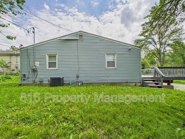 Building Photo - 3354 Jackson Ave
