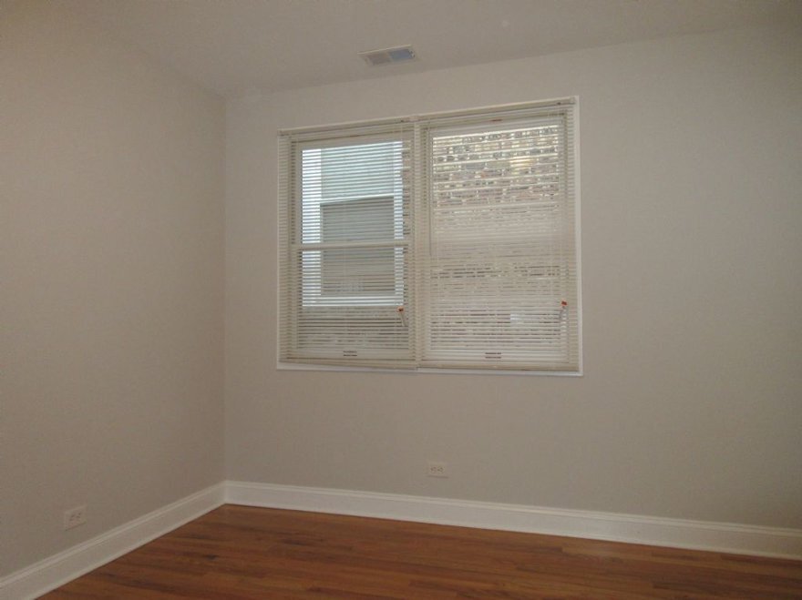 Building Photo - 1453 W Taylor St