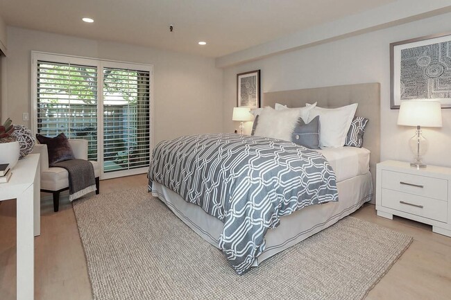 Building Photo - Beautiful and very Spacious 1BR 1BA Condo in Mountain View
