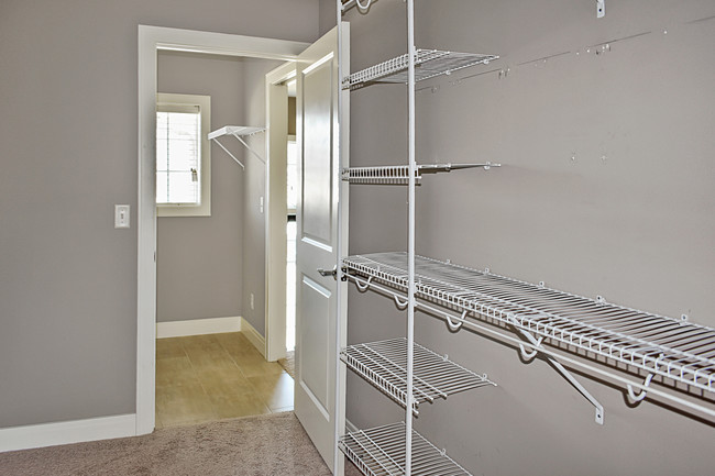 Building Photo - 4805 Watermark Dr