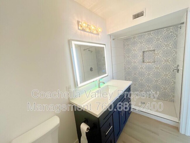 Building Photo - 73525 Shadow Mountain Dr