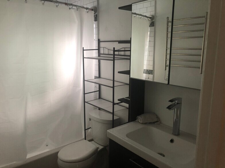 Building Photo - 1424 Berkeley St