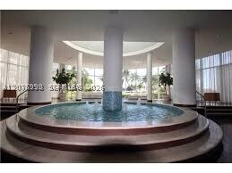 Building Photo - 5161 Collins Ave