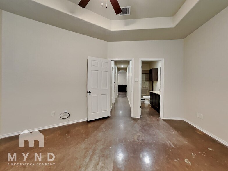 Building Photo - 226 Kaspar Way