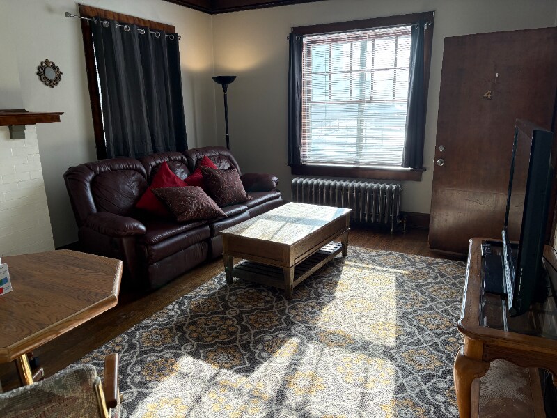 Building Photo - 4816 Chicago St