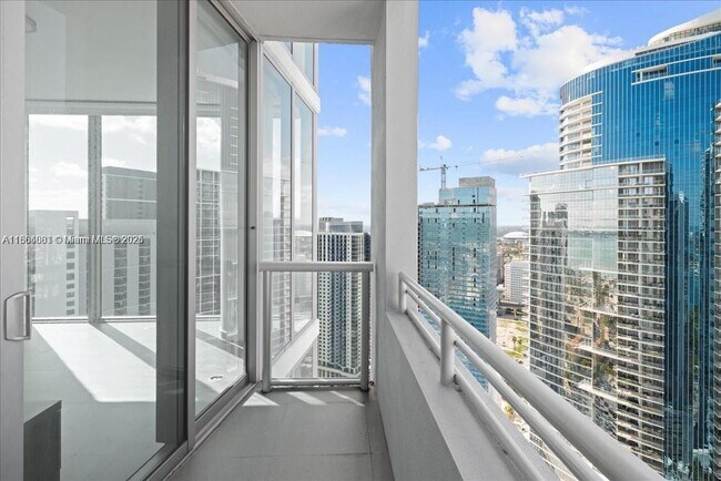 Building Photo - 888 Biscayne Blvd