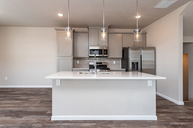 Building Photo - 10551 Spectrolite Pt