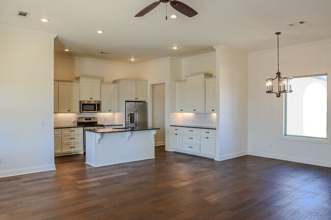 Building Photo - Tuscan Ridge Home