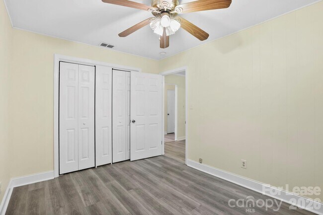 Building Photo - 535 Nicholson Creek Rd