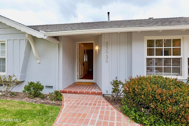 Building Photo - 23939 Oxnard St