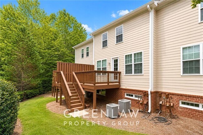 Building Photo - 7403 Lowery Oak Dr
