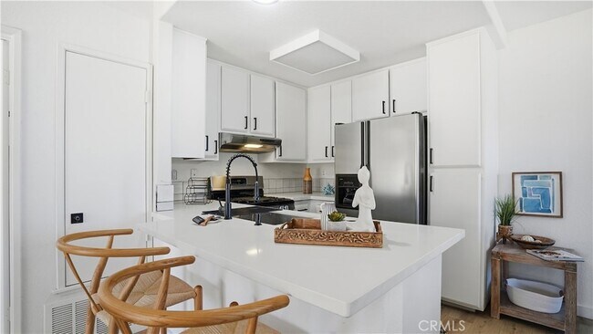 Building Photo - 405 Ribbon Beach Way