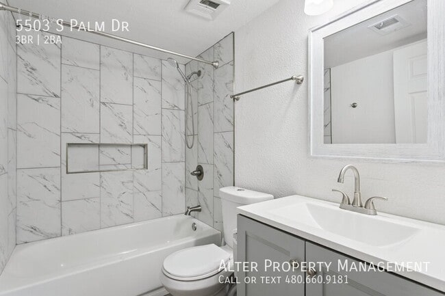 Building Photo - 5503 S Palm Dr