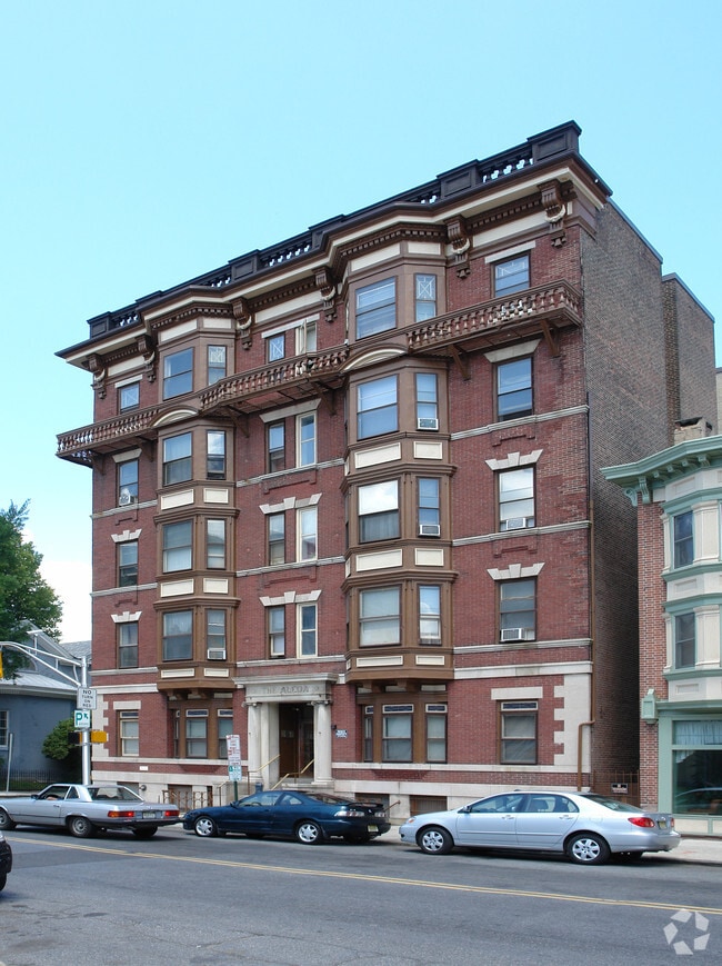 Exterior - Aleda Apartments
