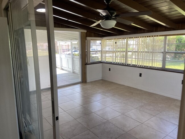Building Photo - 124 Longwood Dr