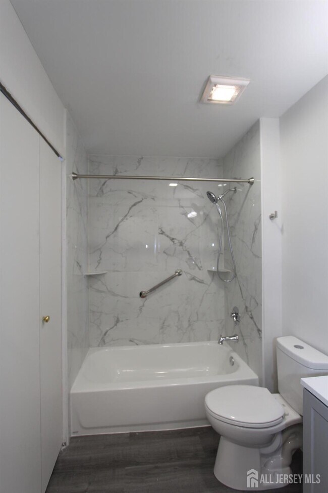 Building Photo - 7714 Tamarron Dr