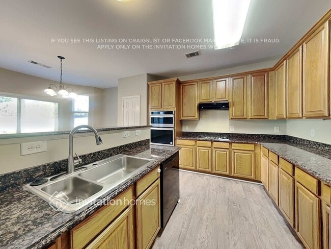 Building Photo - 200 Riley Ct