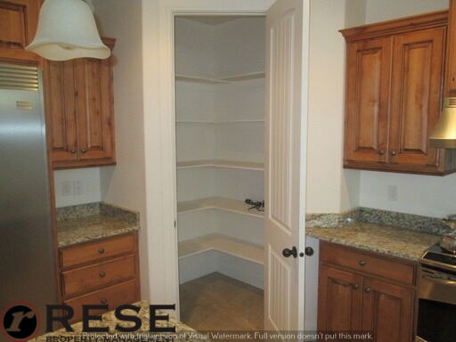 Building Photo - Beautiful Townhouse - Orem w attached 2 ca...