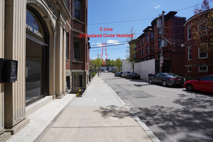 Building Photo - 2 Ayr Rd