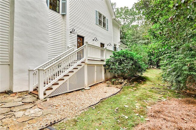 Building Photo - 3278 Northside Dr NW